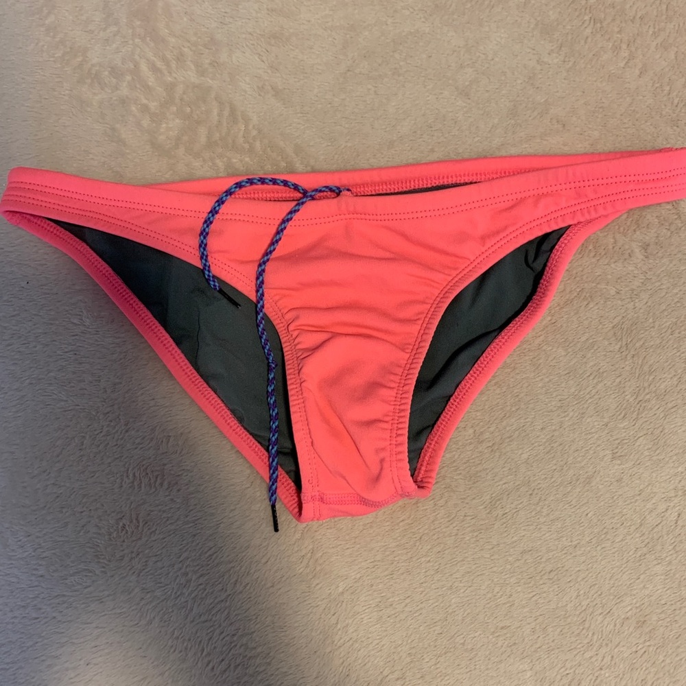 Jolyn bikini bottom size M